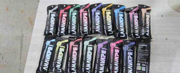 LANA ZOLT抛弃式8000口一次性✨可充電🔋超大容量👍時尚單品🔥活動【 8送1】